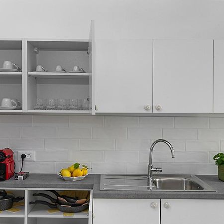 Insapria, Caressa De Mae Apartment Бордихера Екстериор снимка